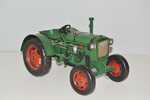 37027 Metallmodell Traktor (28x15x15cm) Nitsche (2)
