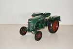37928 Metallmodell Traktor (25x19x13cm) Nitsche (1)